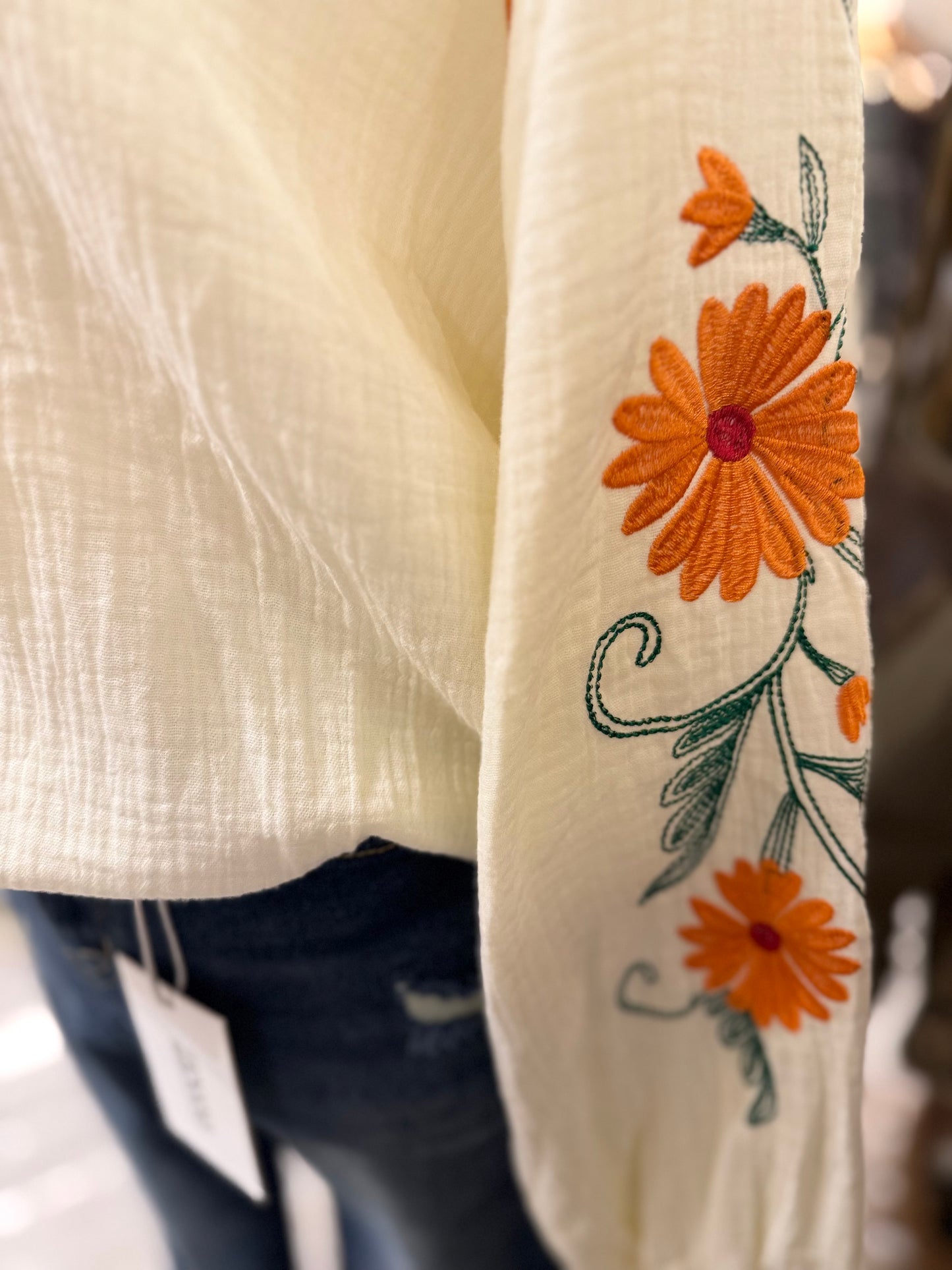 Floral Embroidered Blouse (cream)