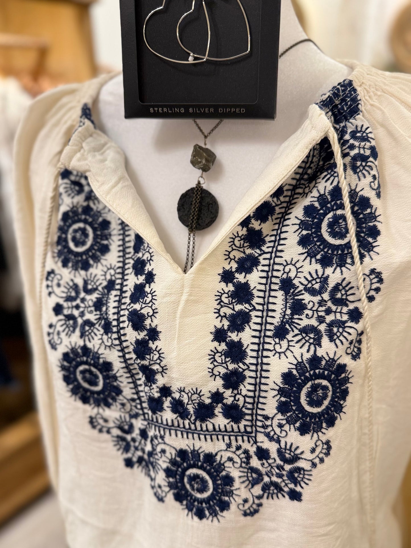 Embroidered Blouse (ivory)