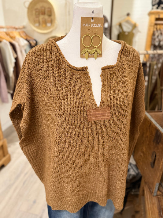 Split-Neck Pullover (camel)