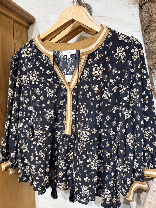 Ditsy Floral Printed Blouse